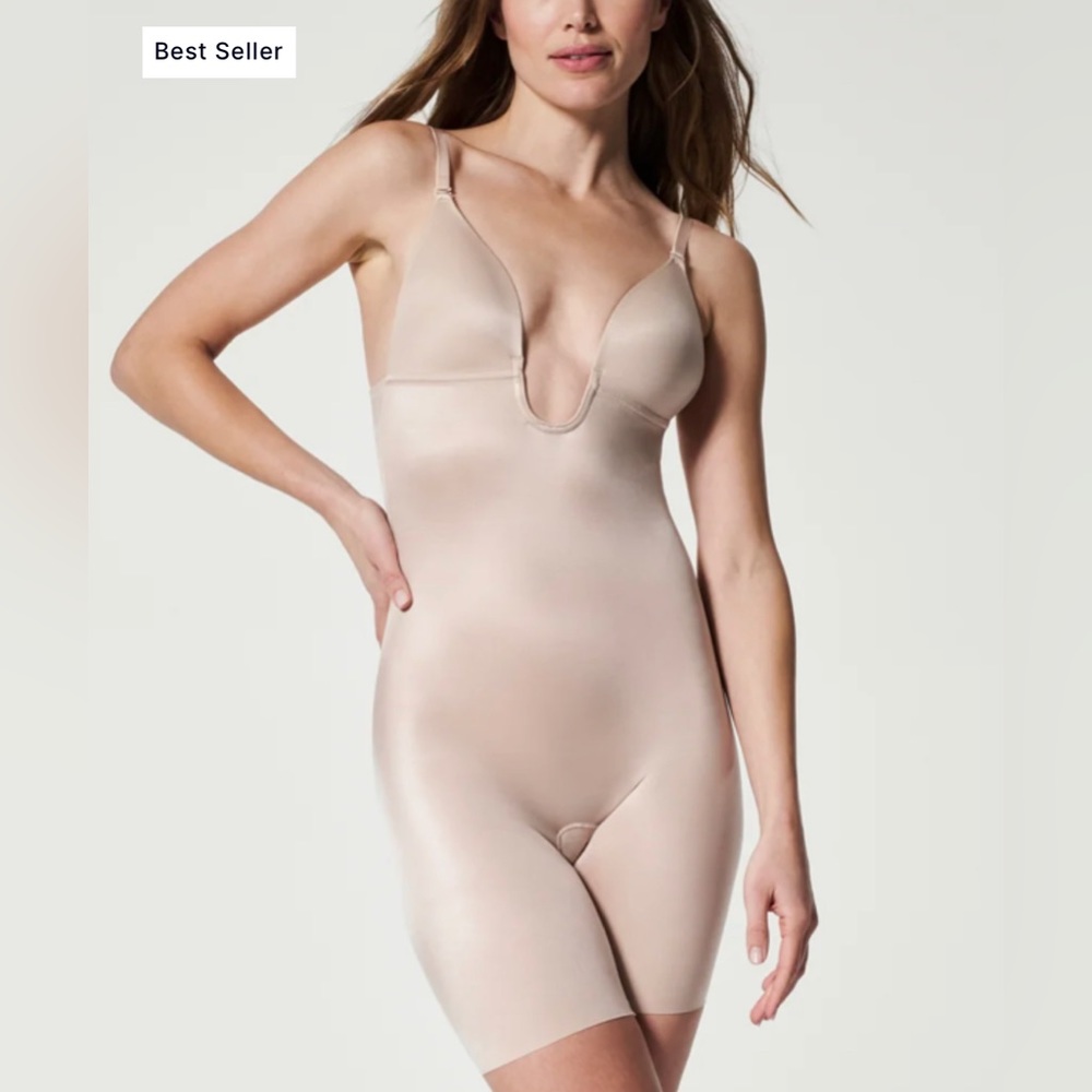 SPANX Plunge low back bodysuit